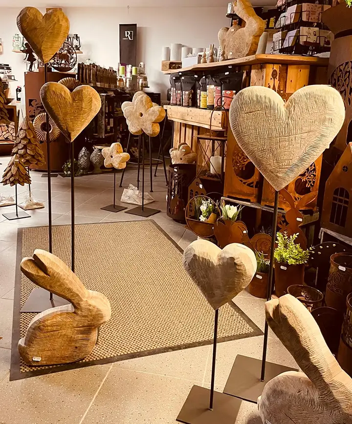 Deko aus Stahl und Holz im juraLÄDLA
